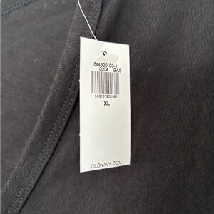 Old Navy Charcoal Tee XL